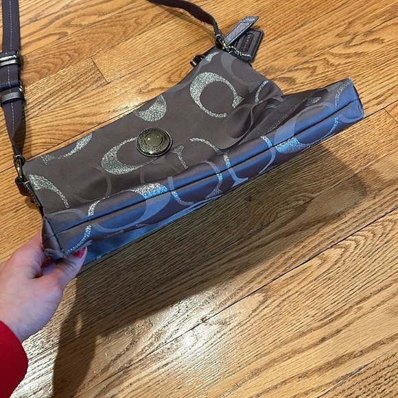 Coach Gray/Silver Signature Bag - Picture 3 of 10